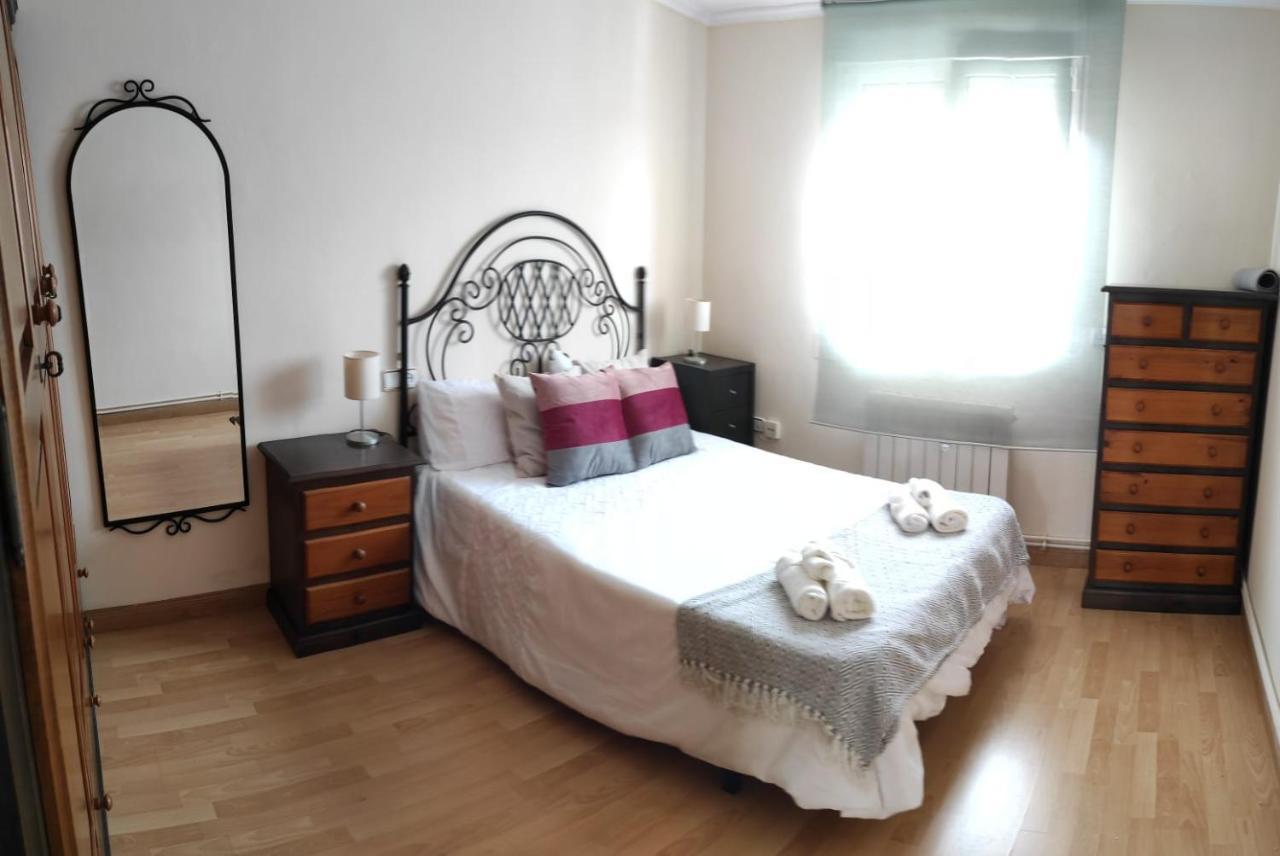 Apartamento De 2 Habitaciones A Un Paso De Begona Gijon Exterior photo